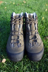 Altberg Yan Tan Pair