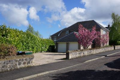 The Hoolet, Crieff