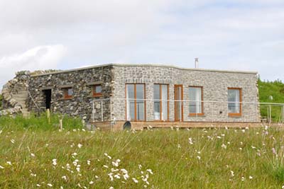 Taigh Dòbhrain, Sidinish, North Uist