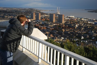 Dundee Law from Discovery Point
