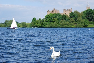 Linlithgow Loch and Palace