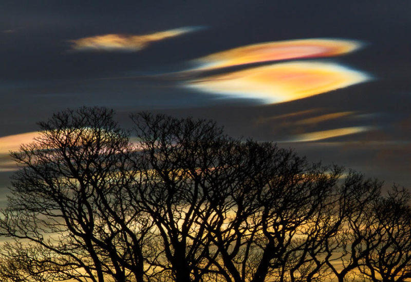 Nacreous clouds over Fife