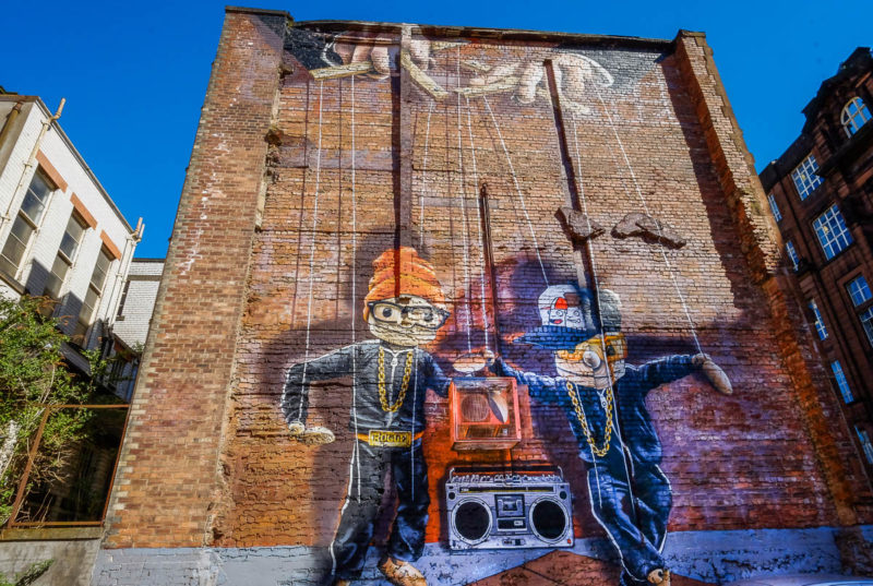 marionettes